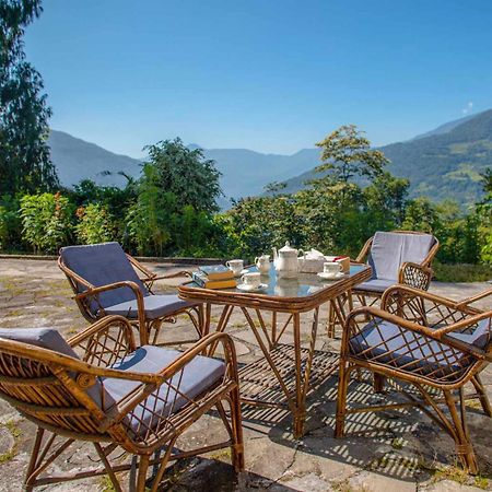 La Ipsing Farm By Stayvista - 3 Bhk Villa With Balcony, Mountain View, Indoor Games, And Pet Friendly Samdong エクステリア 写真