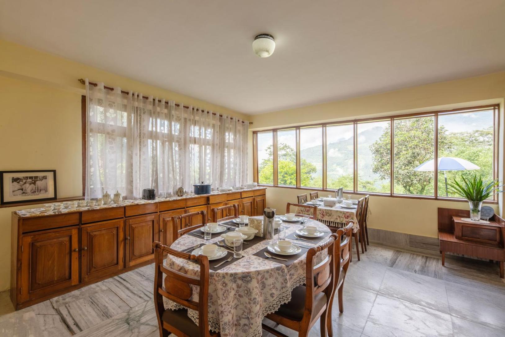 La Ipsing Farm By Stayvista - 3 Bhk Villa With Balcony, Mountain View, Indoor Games, And Pet Friendly Samdong エクステリア 写真
