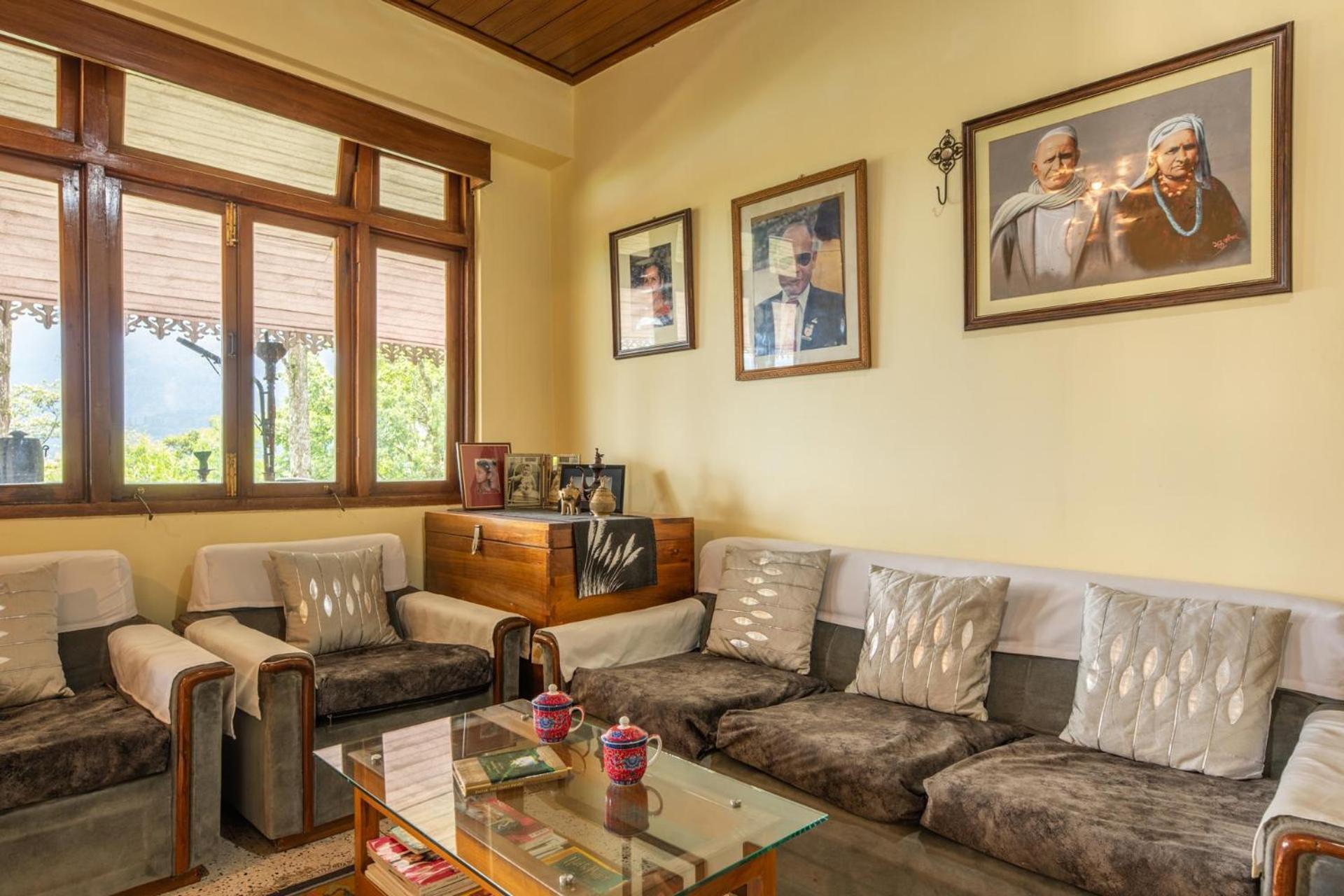 La Ipsing Farm By Stayvista - 3 Bhk Villa With Balcony, Mountain View, Indoor Games, And Pet Friendly Samdong エクステリア 写真
