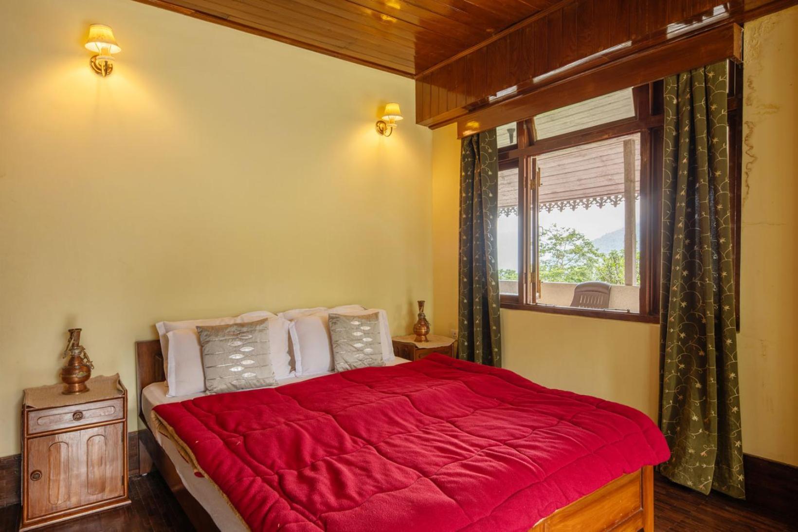 La Ipsing Farm By Stayvista - 3 Bhk Villa With Balcony, Mountain View, Indoor Games, And Pet Friendly Samdong エクステリア 写真